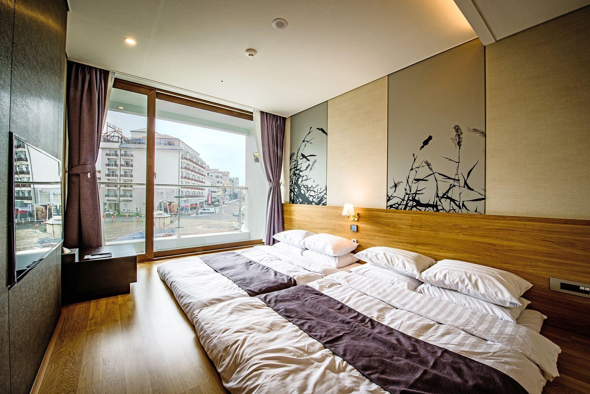 Utop Ubless Hotel Csedzsu Kültér fotó